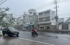 Thời tiết đêm 4/5: Cẩn trọng với mưa dông kèm thời tiết cực đoan