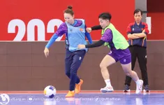 Đội Futsal nữ Việt Nam làm quen sân thi đấu tại Trung tâm Thể thao Hohhot
