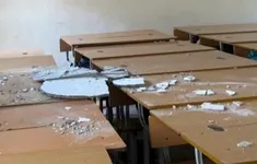 Vữa trần rơi trong lớp học ở Hoàn Kiếm (Hà Nội), 1 học sinh bị thương