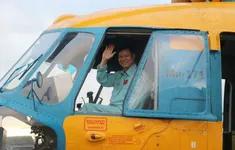 Tiễn đoàn phi công hoàn thành nhiệm vụ bay trong lễ diễu binh trở về đơn vị