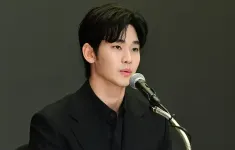 Kim Soo Hyun khởi kiện, khẳng định  gia đình Kim Sae Ron nguỵ tạo bằng chứng