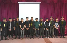 Khởi tố 18 “quái xế” đi xe máy mang theo dao phóng lợn, gây rối trật tự công cộng