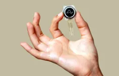 Chip não Neuralink đã hỗ trợ chỉnh sửa video và đăng YouTube bằng suy nghĩ