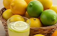 Uống "chanh liều cao" thải độc, người phụ nữ nhập viện cấp cứu