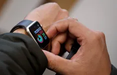 Apple Watch có làm hao pin iPhone?