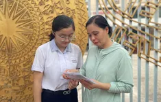 Phụ huynh học sinh hồ hởi chờ được miễn học phí, con được học 2 buổi/ngày