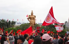 Người dân Hải Phòng xuống đường mừng kỷ niệm 70 năm Ngày giải phóng thành phố