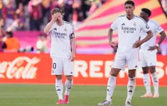 Barcelona hạ Real Madrid 4-3, tiến sát ngôi vương La Liga