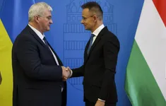 Hungary đình chỉ đàm phán với Ukraine do bê bối gián điệp