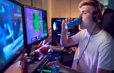 Tuyển thủ Esports và caffeine: Lợi bất cập hại?