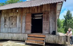 Căn nhà tự xoay độc đáo ở Tây Nguyên