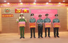 Bắt giữ 4 người cùng 358 kg thuốc nổ, 1 khẩu súng hơi và hàng trăm viên đạn