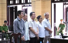 Xét xử cựu cán bộ công an, viện kiểm sát bỏ lọt tội phạm