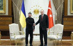 Tổng thống Zelensky đã có mặt ở Thổ Nhĩ Kỳ đợi đàm phán, chỉ trích phái đoàn Nga “giả hiệu”