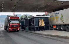 Phân luồng qua cửa khẩu Kim Thành (Lào Cai) mùa vải 2025