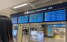 Sân bay Paris hỗn loạn ngày thứ 2 liên tiếp do sự cố mất kiểm soát không lưu