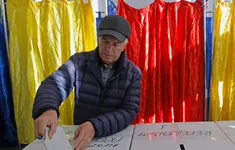 Nga, Pháp phủ nhận cáo buộc can thiệp bầu cử Tổng thống Romania