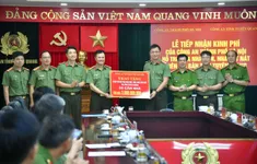 CATP Hà Nội trao tặng hơn 6 tỷ đồng hỗ trợ các tỉnh vùng cao, chung tay xóa nhà tạm, nhà dột nát
