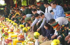 Truy điệu và an táng 17 hài cốt liệt sĩ hy sinh tại nước bạn Lào