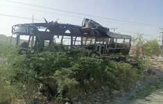 Đánh bom xe bus trường học ở Pakistan, hàng chục người thương vong
