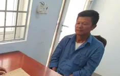 Bắt đối tượng ném ly thủy tinh vào mặt bạn nhậu trọng thương rồi trốn sang Campuchia