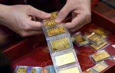 Giá vàng giảm về 120 triệu đồng/lượng