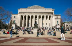 Sinh viên quốc tế tại Harvard lo "đứt gánh giữa đường"