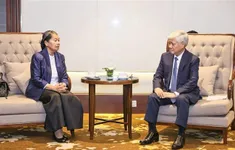 Chủ tịch Ủy ban Trung ương MTTQ Việt Nam Đỗ Văn Chiến tiếp Đoàn đại biểu cấp cao Đảng Nhân dân Campuchia