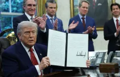 Tổng thống Trump ký loạt sắc lệnh thúc đẩy Mỹ đi đầu về năng lượng hạt nhân