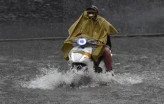 Hà Nội khẩn trương tiêu thoát nước, tránh úng ngập cục bộ