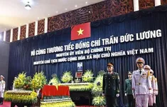 Xúc động những dòng ghi sổ tang viếng nguyên Chủ tịch nước Trần Đức Lương