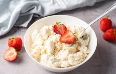 Có nên ăn phô mai tươi mỗi ngày?