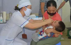 Hà Nội phấn đấu đạt trên 99,8% trẻ uống Vitamin A đợt 1