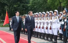 Chủ tịch nước Lương Cường chủ trì lễ đón Tổng thống Cộng hòa Pháp