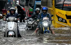 Lũ lụt nghiêm trọng ở thủ phủ tài chính Mumbai của Ấn Độ