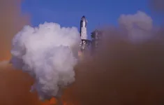 Tàu Starship của SpaceX bị mất kiểm soát trong không gian