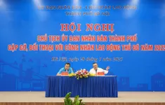 Chủ tịch TP Hà Nội gặp gỡ, đối thoại với công nhân, người lao động Thủ đô