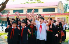 Chuyến xe tử tế: Những que kem tưới mát tâm hồn trẻ thơ