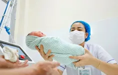 Ủy ban Thường vụ Quốc hội: Sửa Pháp lệnh Dân số, bỏ quy định sinh 1 hoặc 2 con