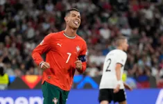 Ronaldo tỏa sáng, Bồ Đào Nha vào chung kết UEFA Nations League