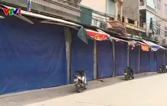 Ẩn mình trên mạng, đóng cửa hàng: Tiểu thương “né” kiểm tra hàng giả, hàng lậu