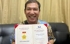 NSƯT Quang Thắng vinh dự nhận Kỷ niệm chương "Vì sự nghiệp điện ảnh"