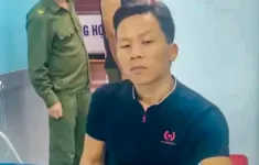 Bị từ chối đi nhà nghỉ, người đàn ông vác dao đòi giết bạn gái