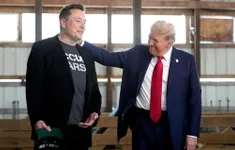 Cuộc khẩu chiến với ông Trump thổi bùng sóng gió với đế chế công nghệ của tỷ phú Elon Musk