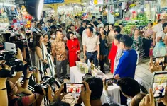 Tiểu thương bước vào kỷ nguyên số để “nâng đời”