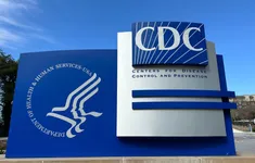 CDC Mỹ khôi phục việc làm cho hơn 450 nhân viên bị sa thải