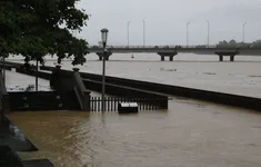 Lần đầu sau nhiều thập kỷ, Huế ngập lụt giữa mùa hè