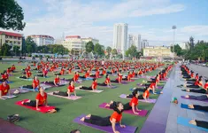 Hàng nghìn hội viên chào mừng Ngày Quốc tế Yoga 2025 tại Thái Nguyên
