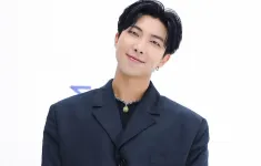 RM (BTS) tiết lộ đã mất ngủ triền miên vì những ồn ào liên quan đến HYBE