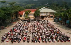 "Kỷ yếu trên bản" - lưu giữ ký ức cho trẻ em vùng cao